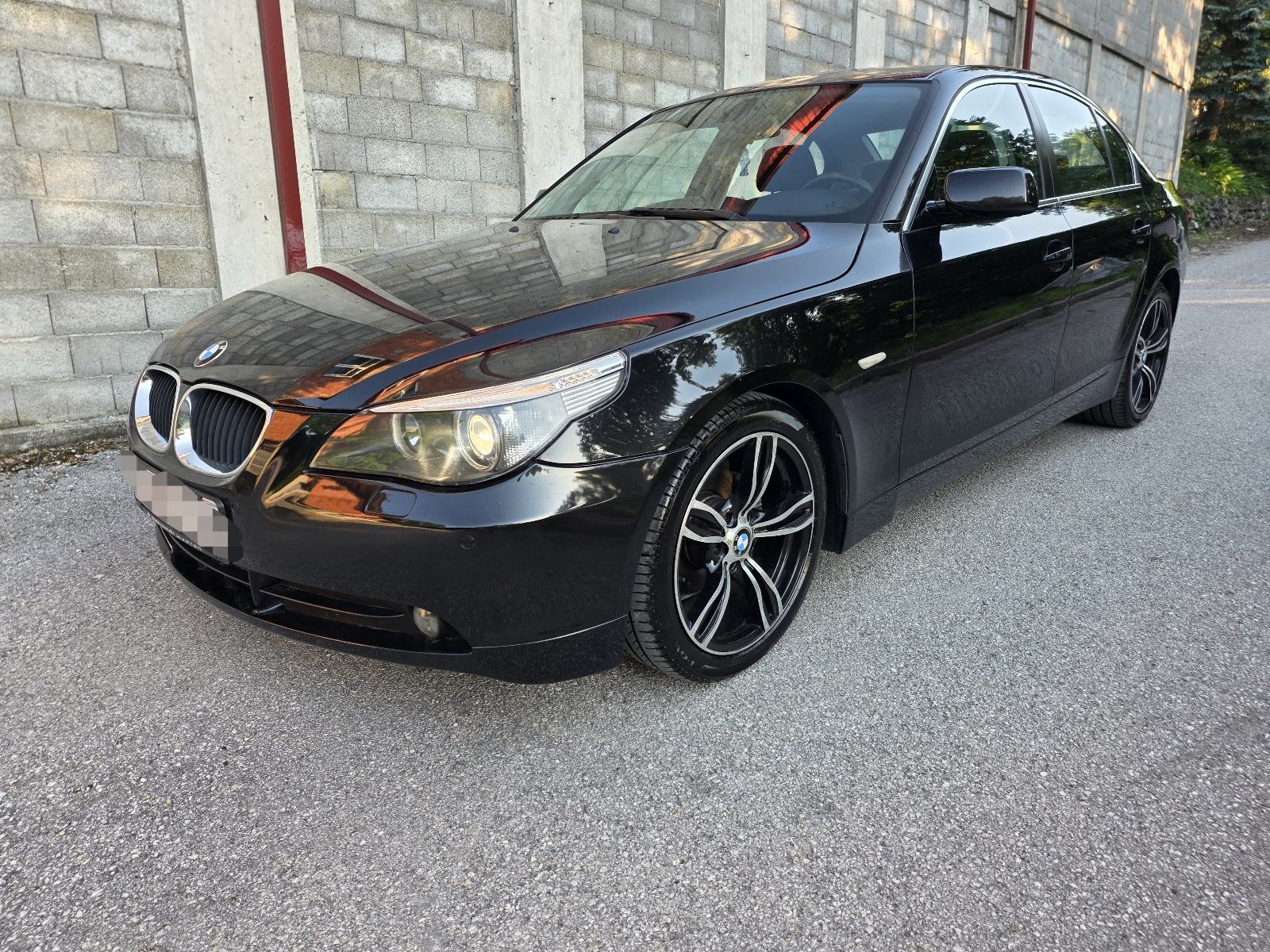 BMW serija 5 520i, 6 zyl, 1 vl, hr auto, xenon, alu, reg 06/2027, fotografija 7