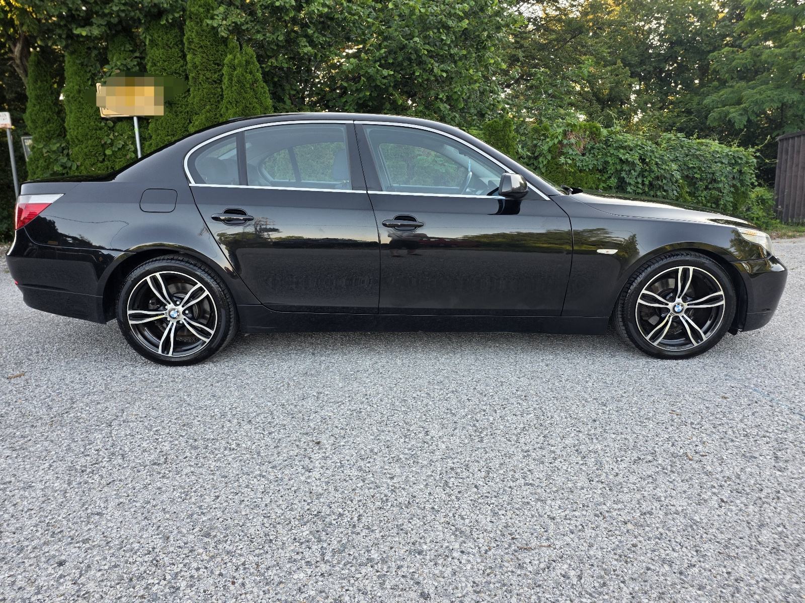 BMW serija 5 520i, 6 zyl, 1 vl, hr auto, xenon, alu, reg 06/2027, fotografija 14