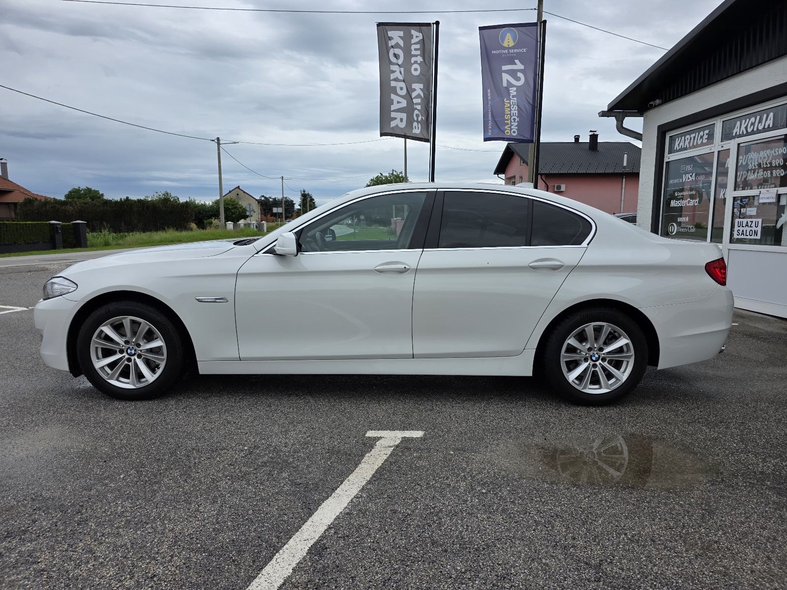 BMW serija 5 520i AUT.,135kw,1.vl.,SAMO 134.000km,BRZI KREDITI DO 10.g, fotografija 8