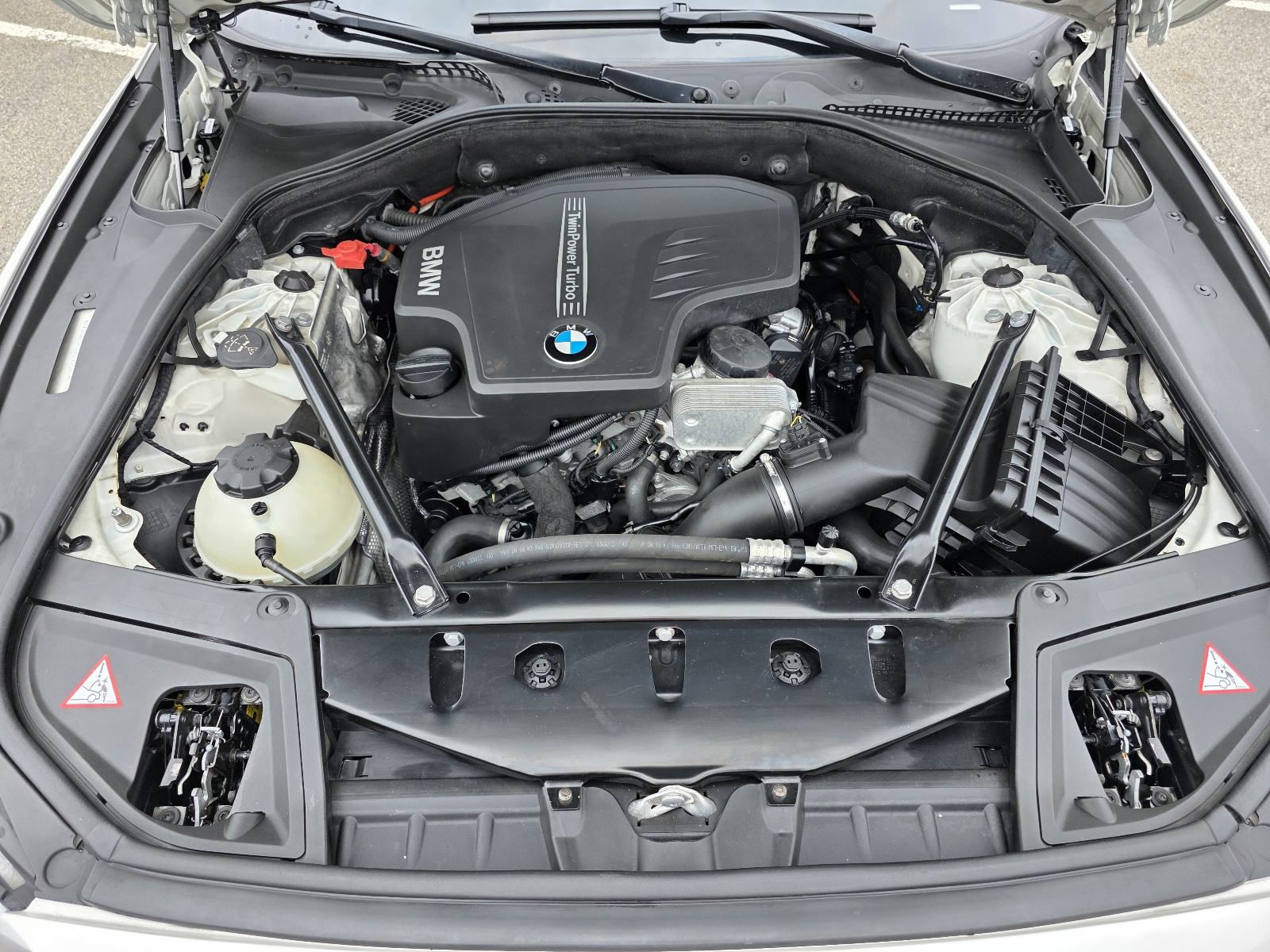 BMW serija 5 520i AUT.,135kw,1.vl.,SAMO 134.000km,BRZI KREDITI DO 10.g, fotografija 20