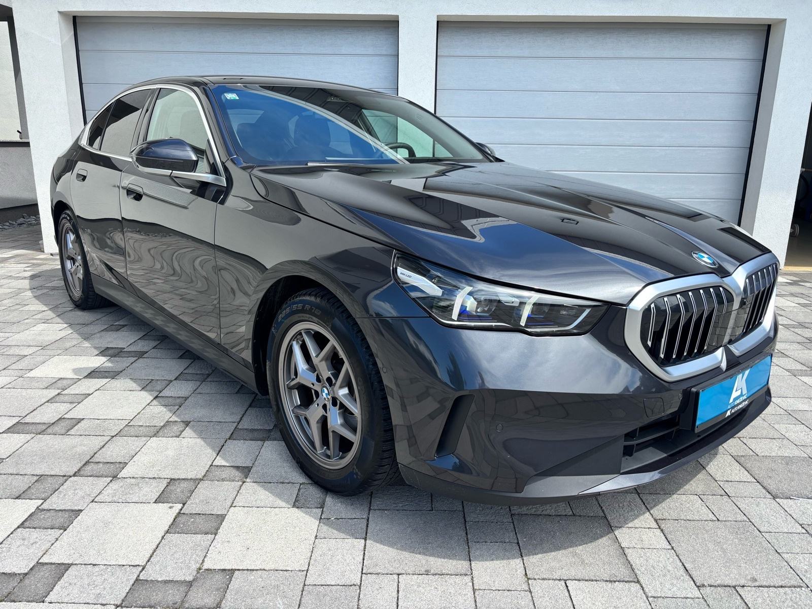BMW serija 5 520i automatik •Buissnes• H&K• Head up•, fotografija 3