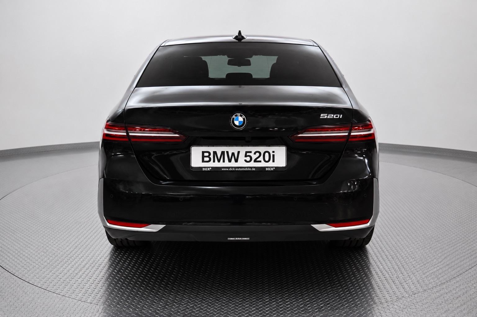 BMW serija 5 520i automatik, fotografija 2