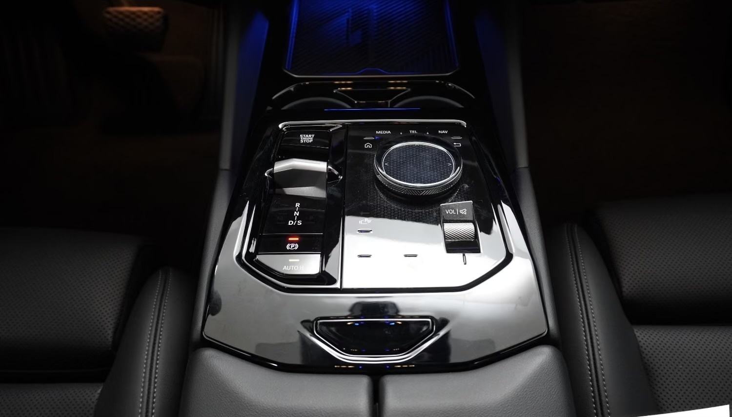 BMW serija 5 520i automatik, fotografija 11