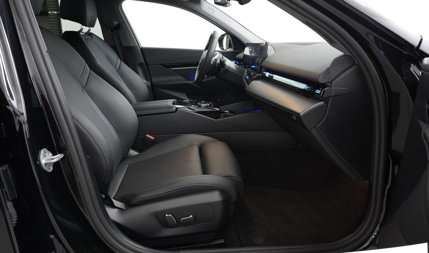 BMW serija 5 520i automatik, fotografija 16