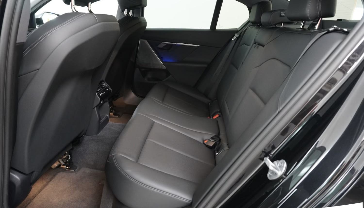 BMW serija 5 520i automatik, fotografija 19