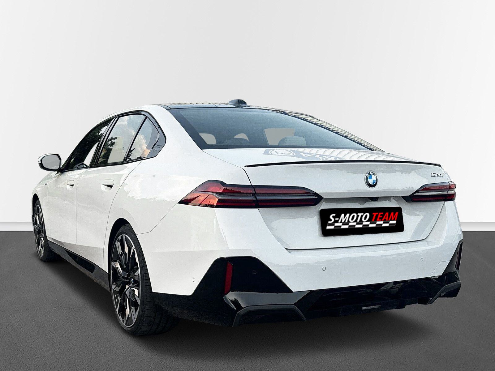 BMW serija 5 520i M-Sport Pro, fotografija 4
