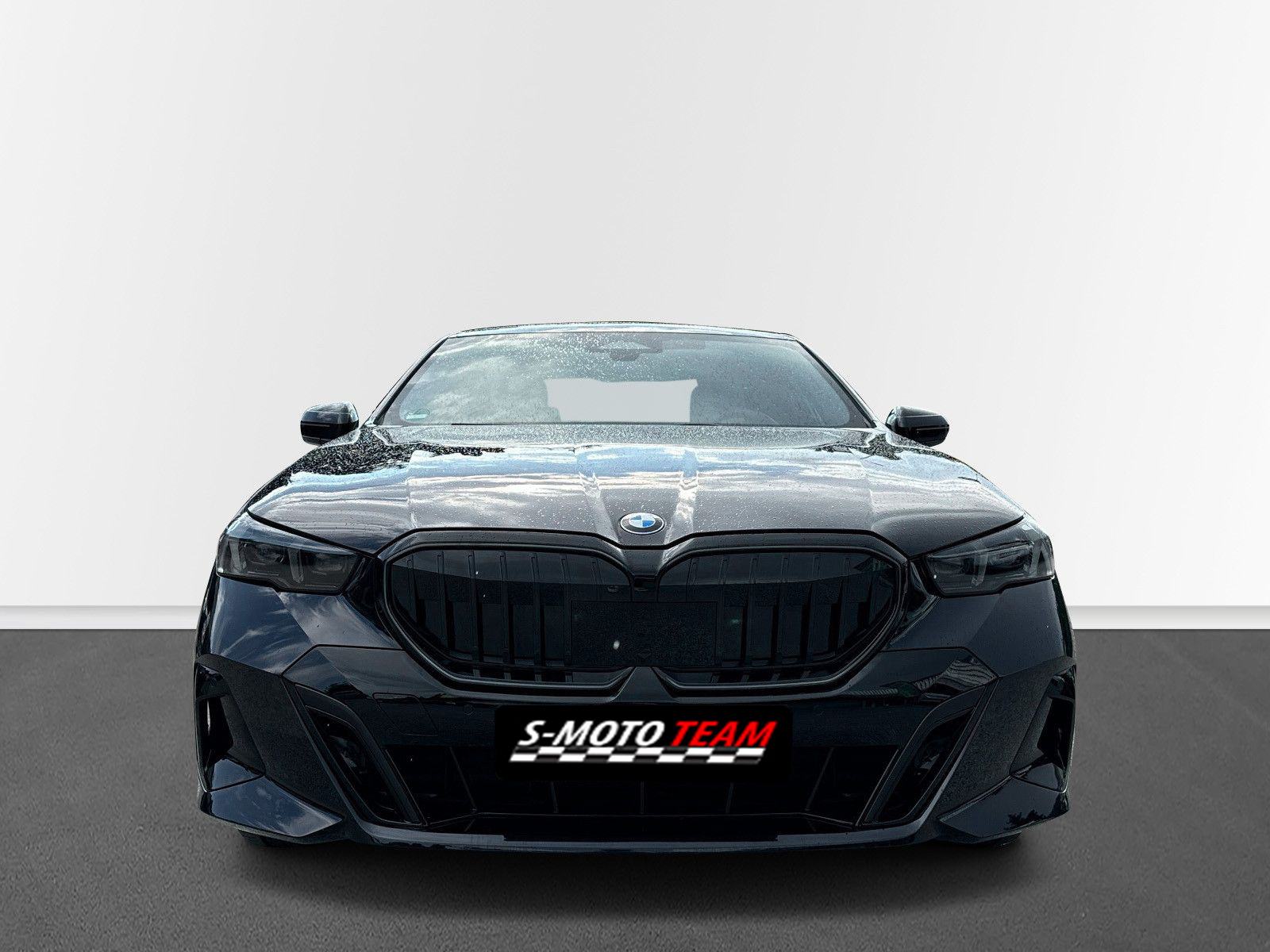 BMW serija 5 520i M-Sport Pro, fotografija 3