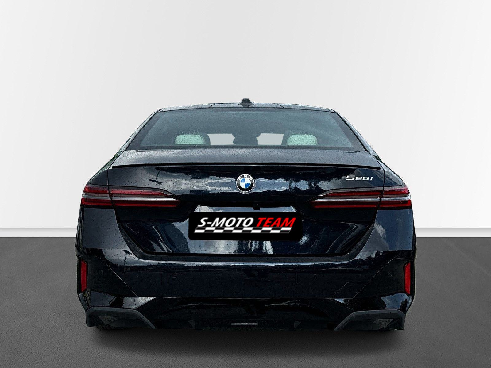BMW serija 5 520i M-Sport Pro, fotografija 6