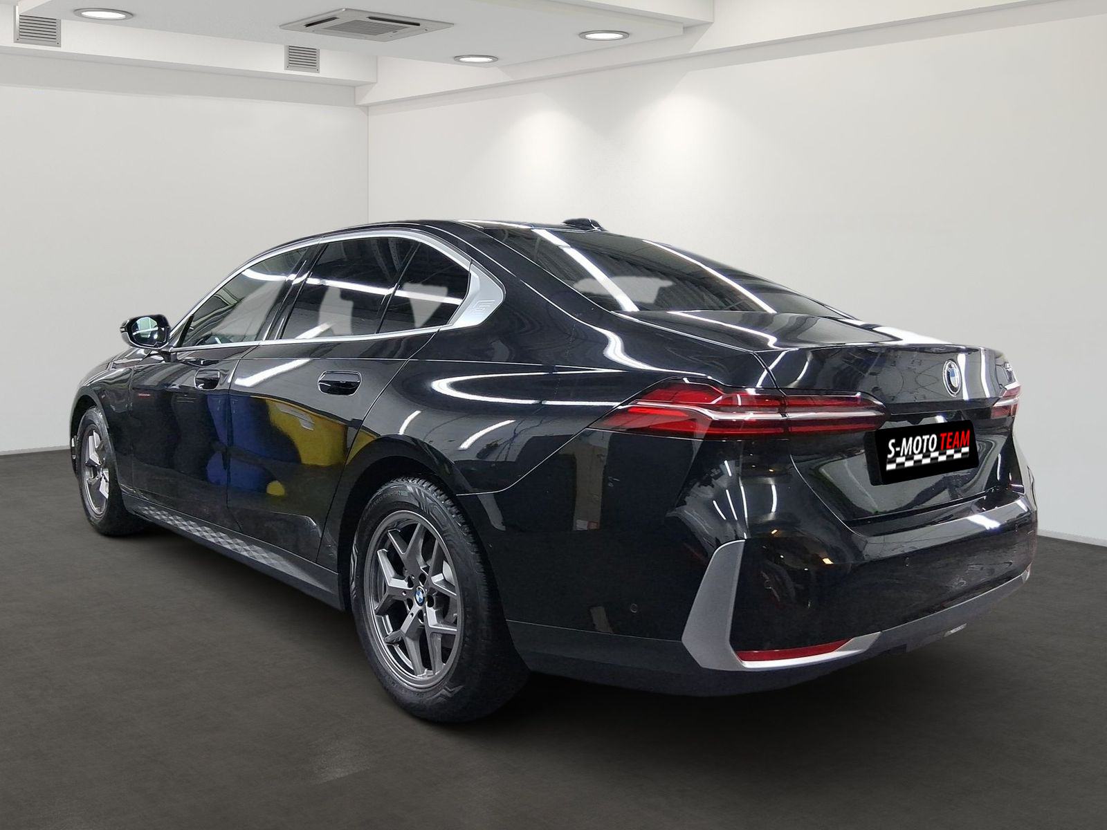 BMW serija 5 520i, fotografija 5