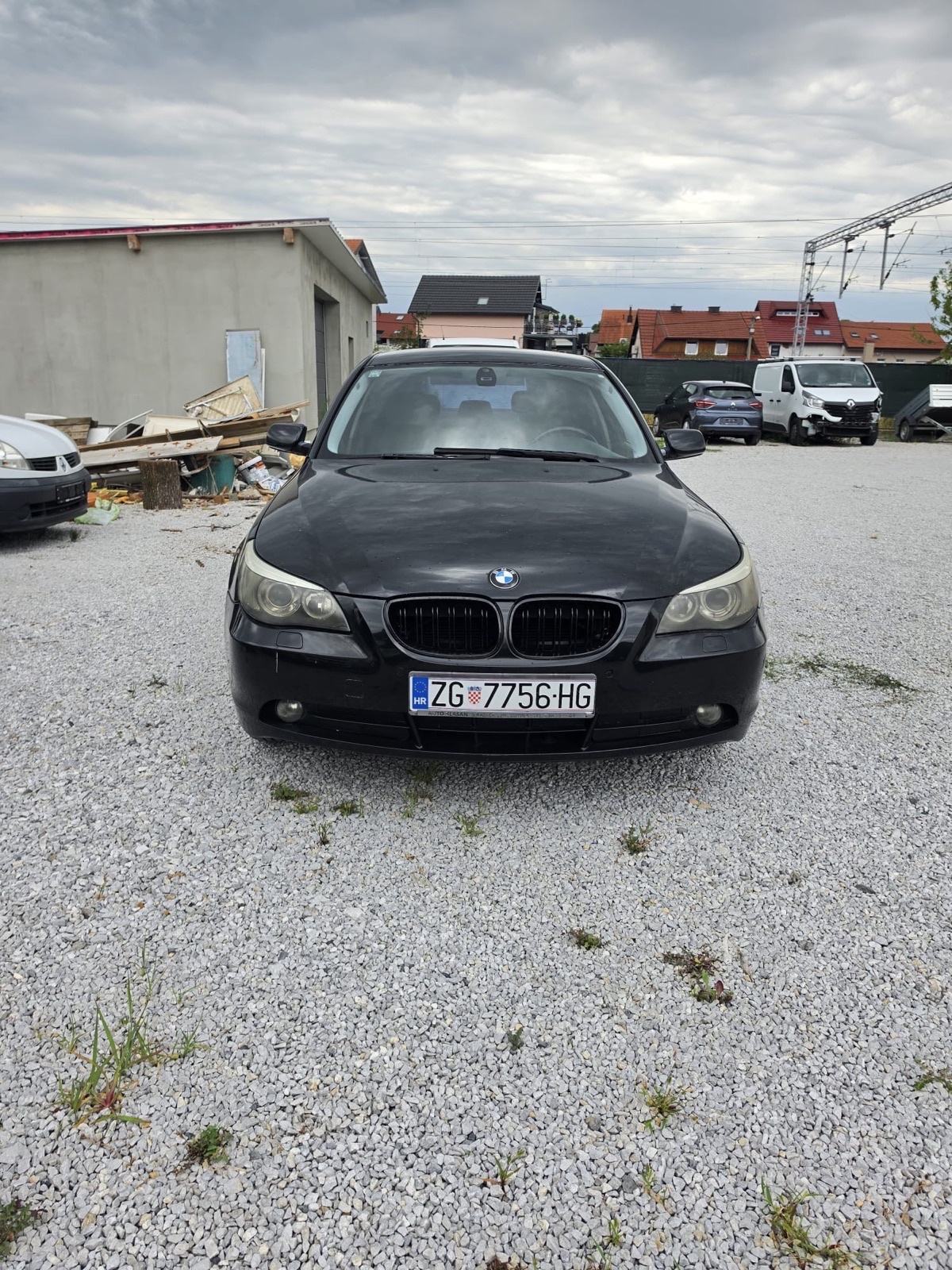 BMW serija 5 520i, fotografija 6
