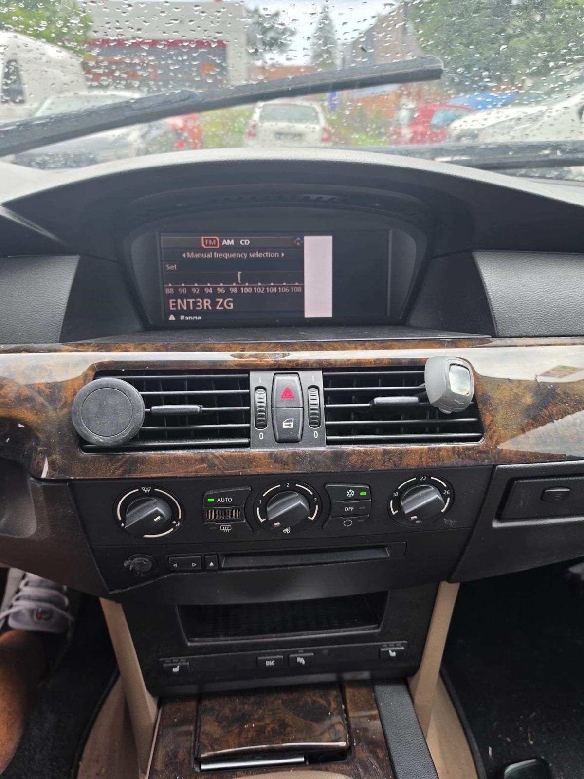 BMW serija 5 520i, fotografija 10