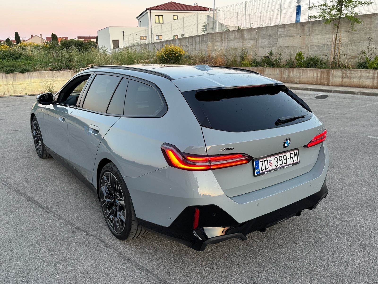BMW serija 5 520d x-drive,M-paket,Pro,Iconic,Panorama,HUD, fotografija 10