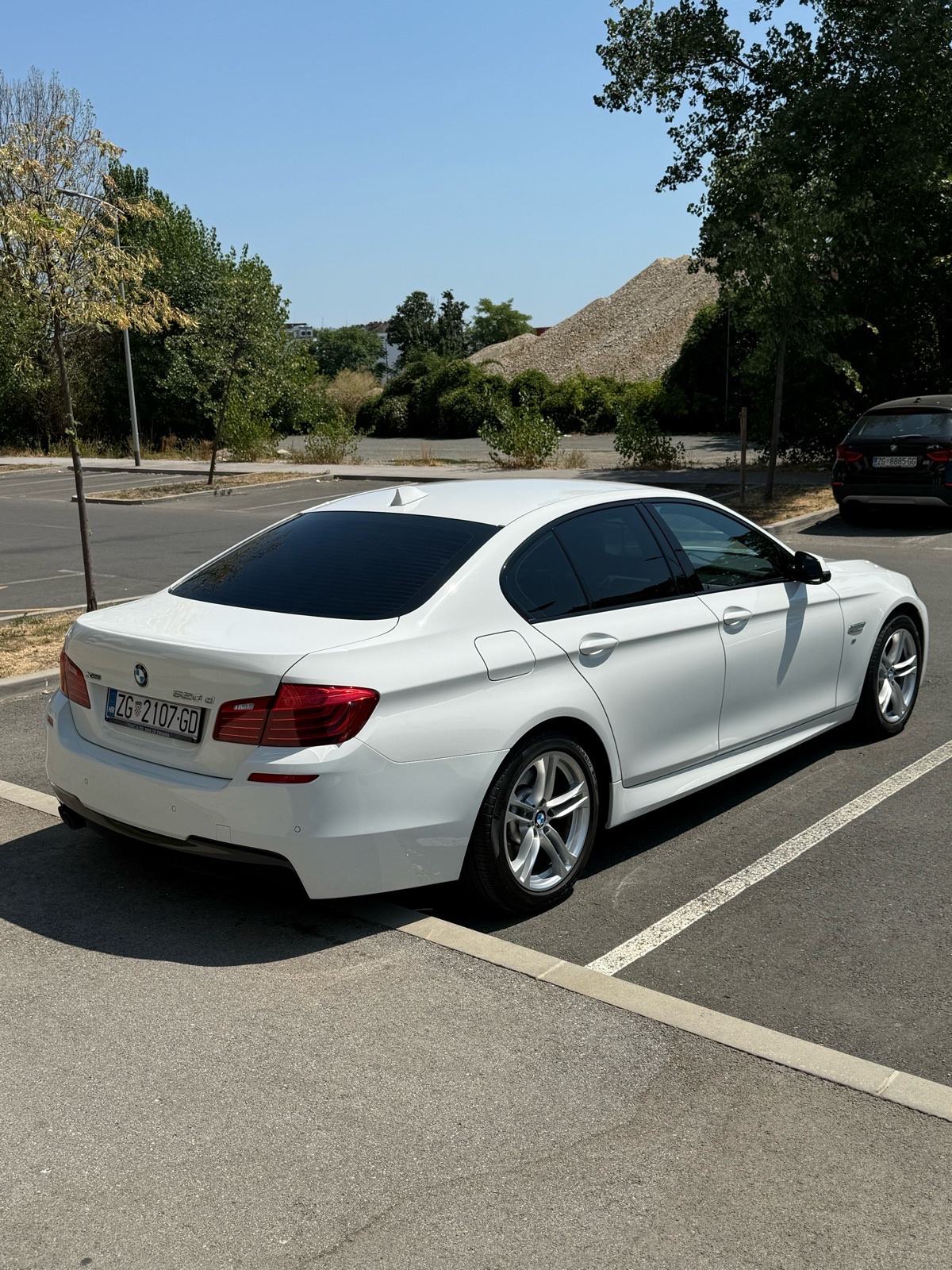 BMW serija 5 520xd automatik M-paket, fotografija 3