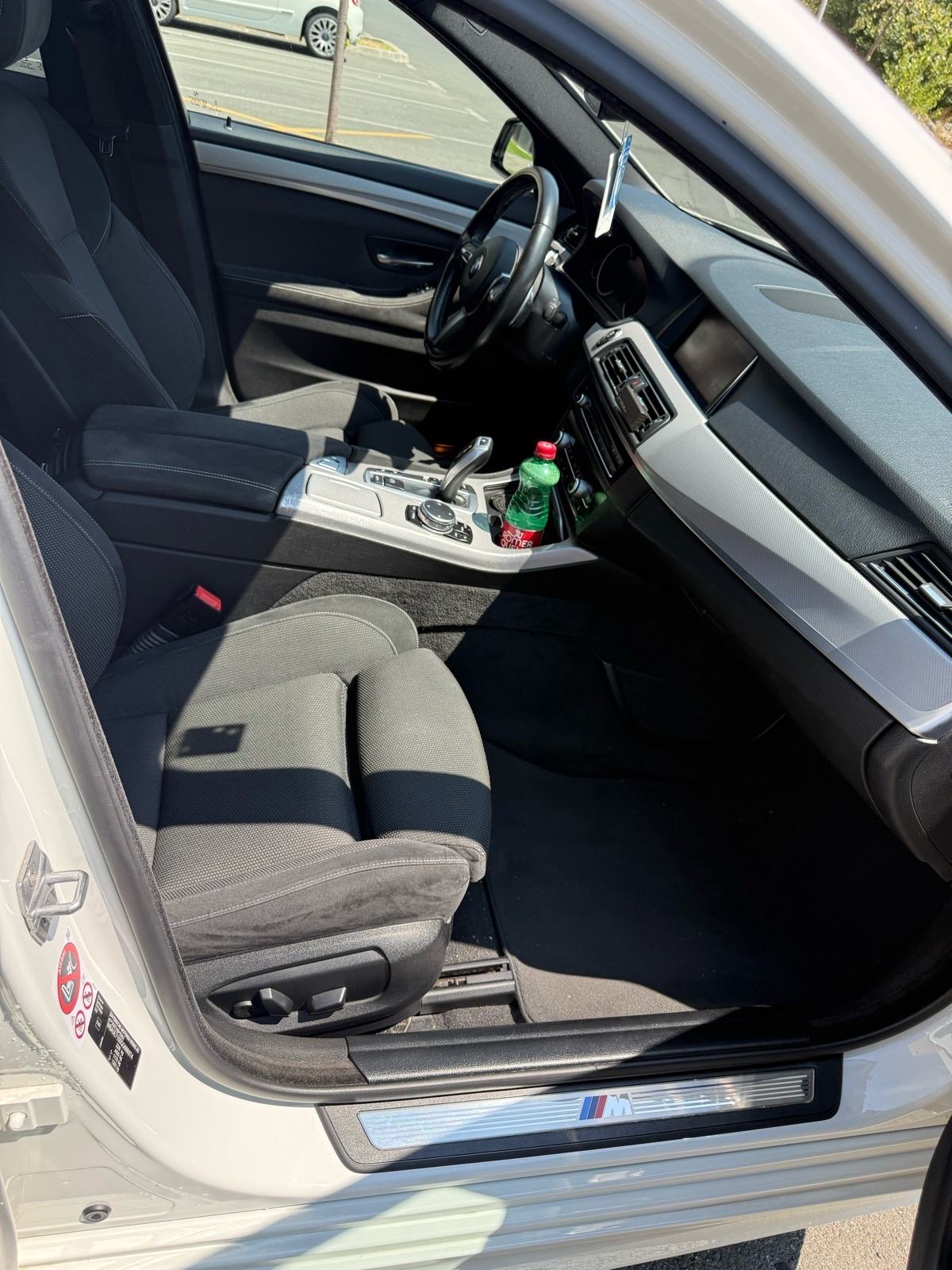 BMW serija 5 520xd automatik M-paket, fotografija 9