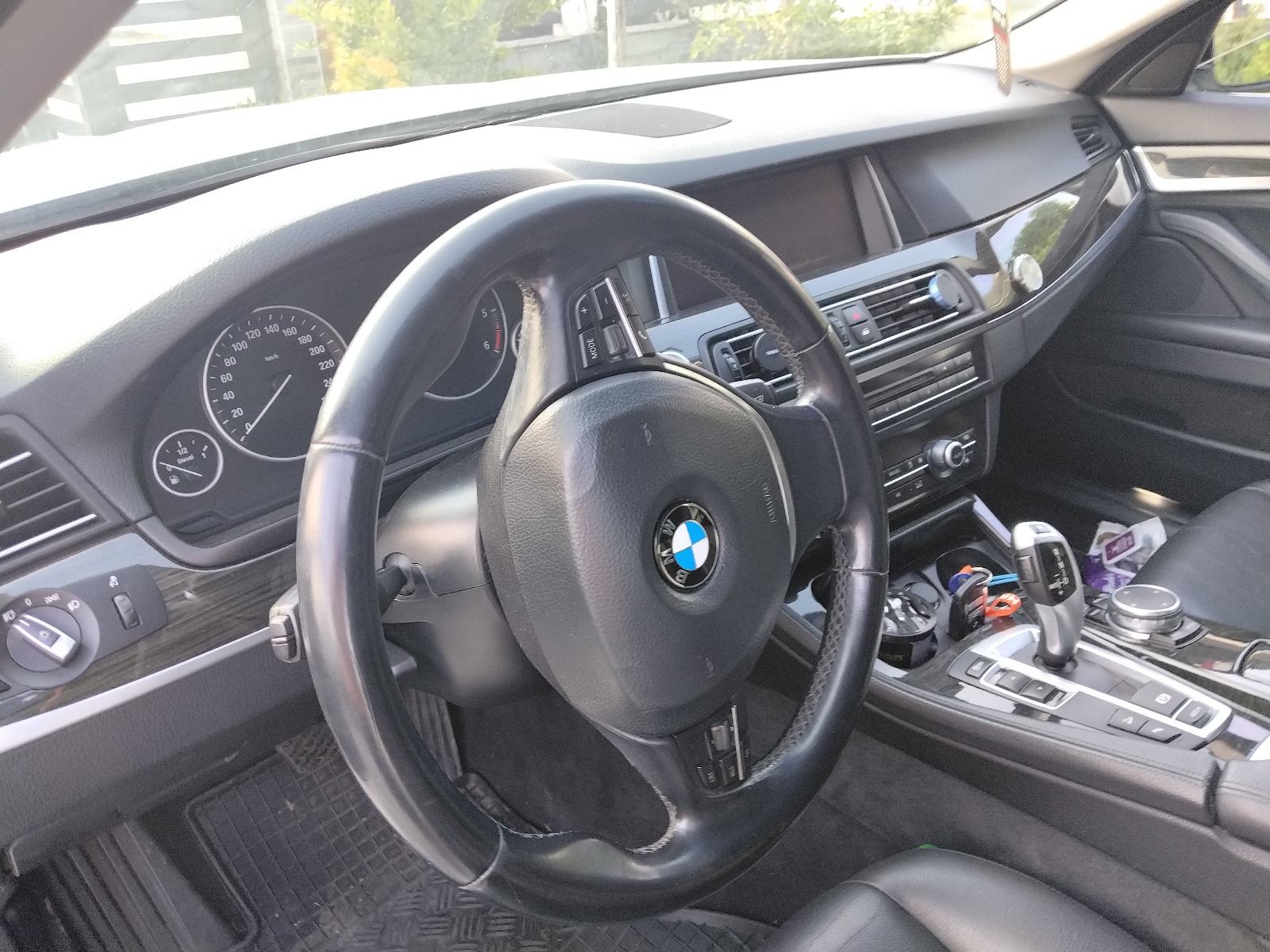 BMW serija 5 520xd luxury, fotografija 5