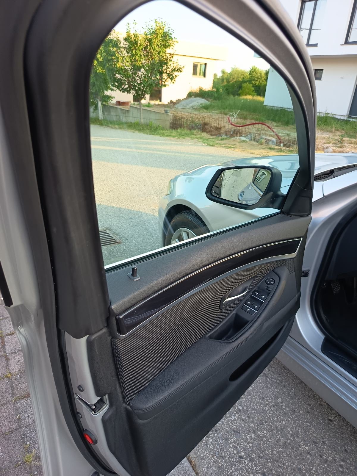 BMW serija 5 523i, fotografija 9