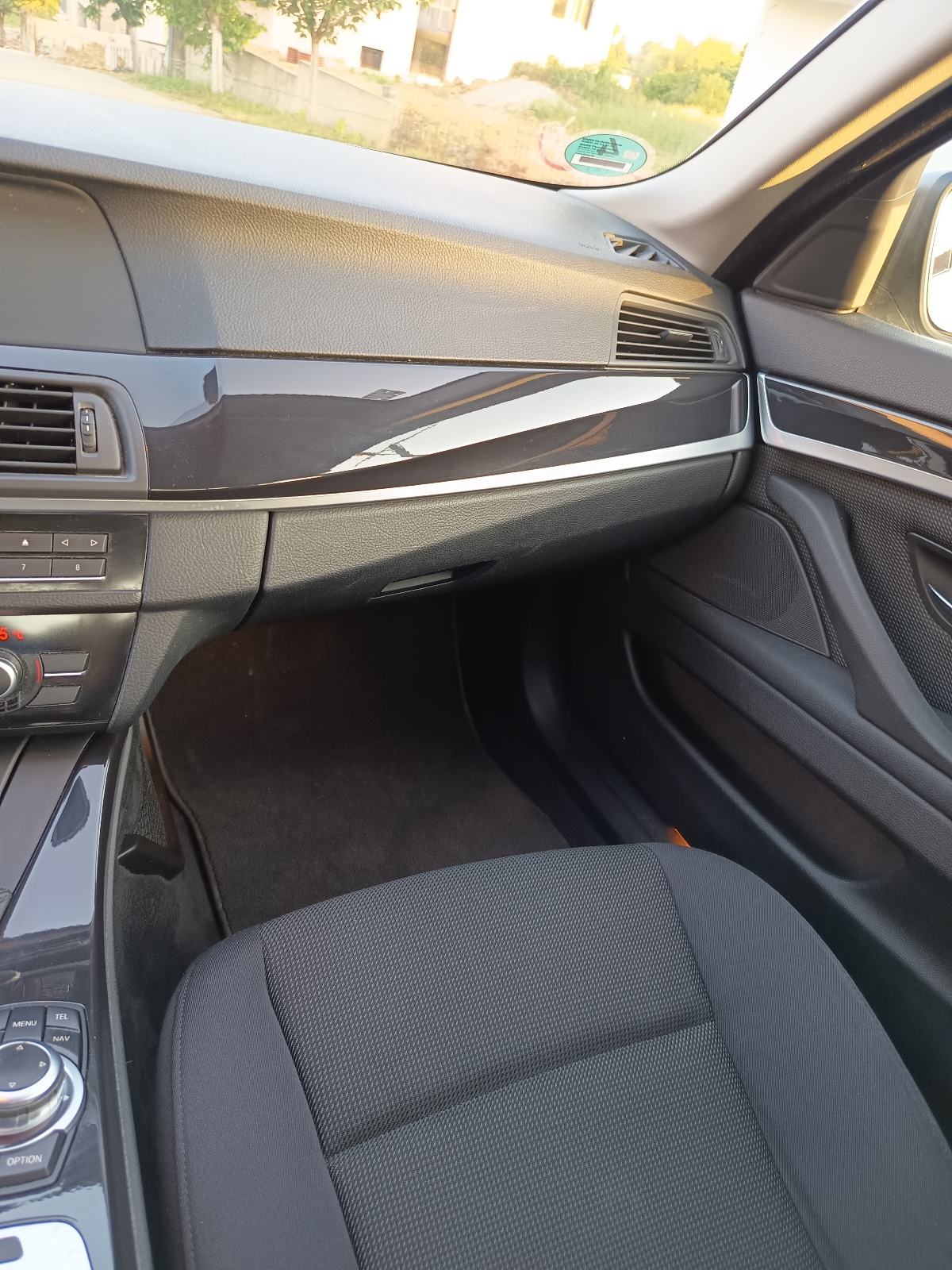 BMW serija 5 523i, fotografija 14