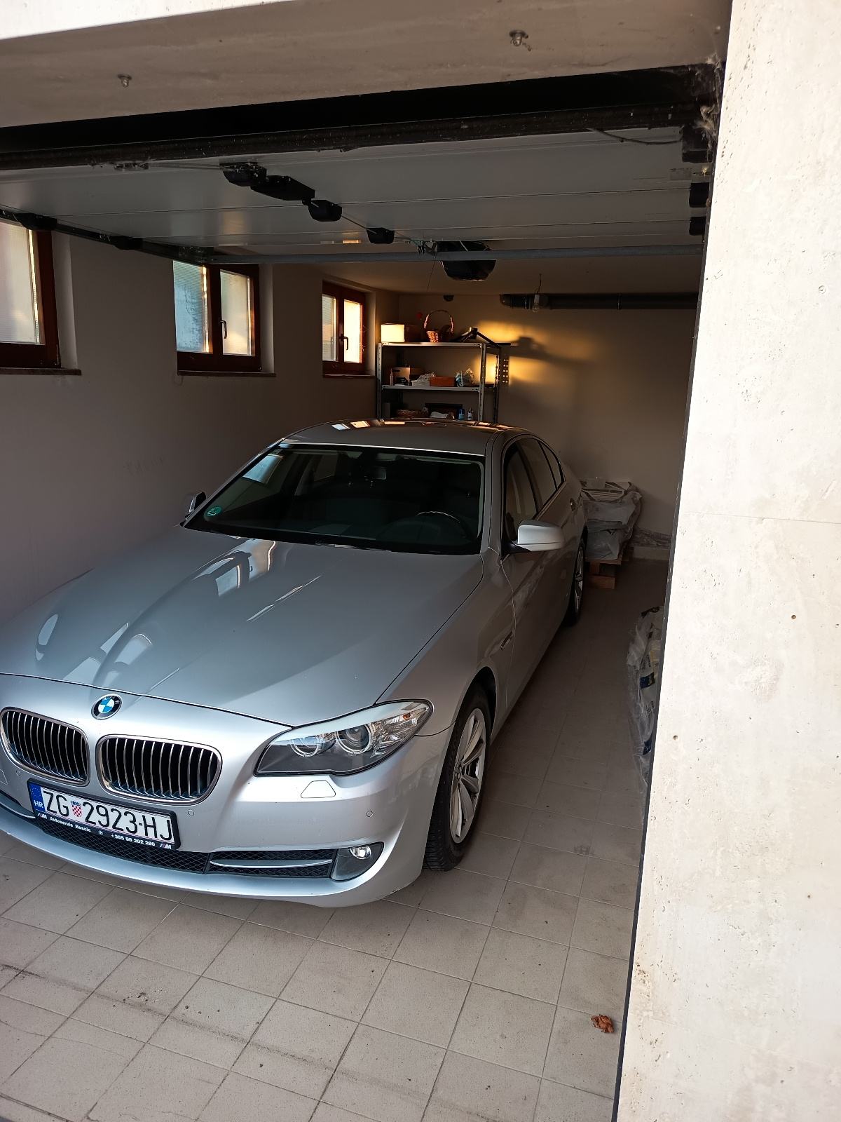 BMW serija 5 523i, fotografija 20