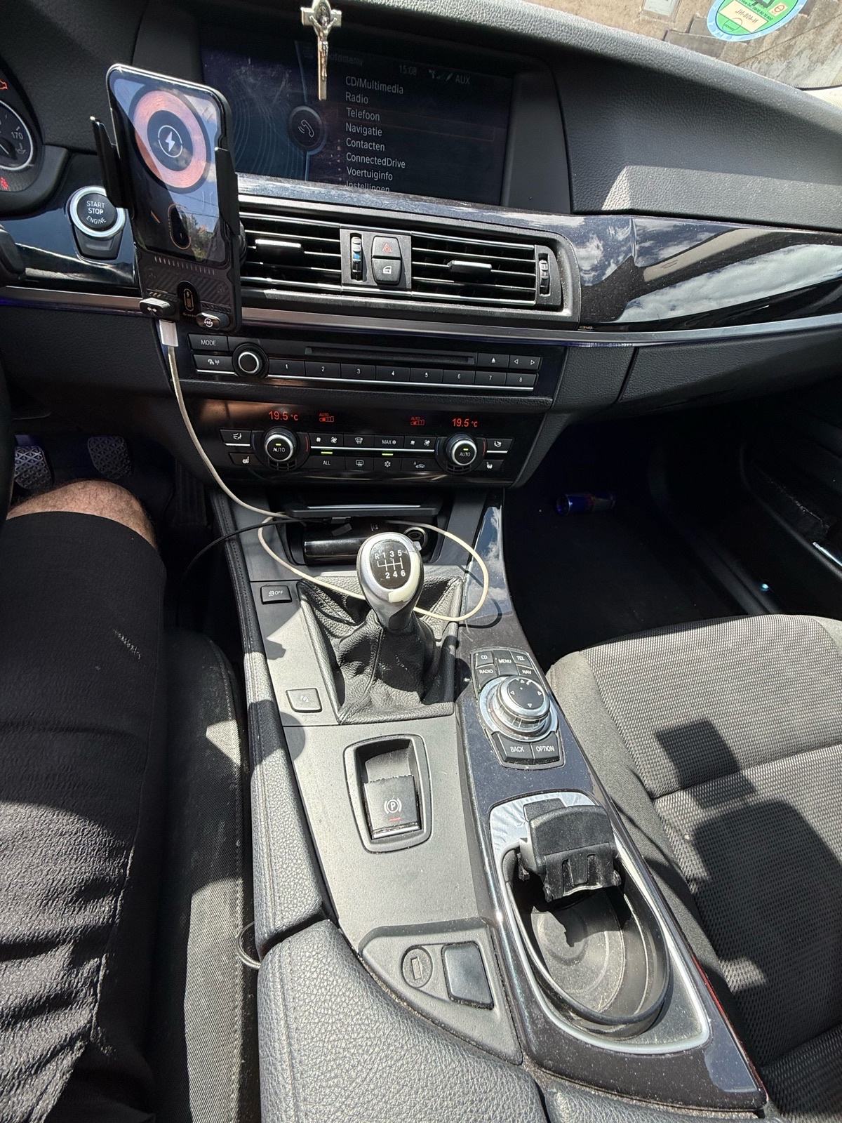 BMW serija 5 523i, fotografija 14
