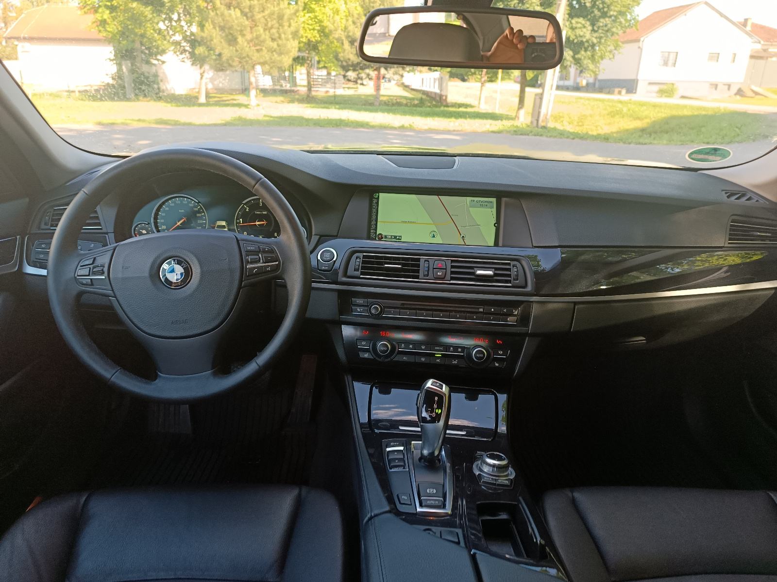 BMW serija 5 525d automatik, fotografija 7