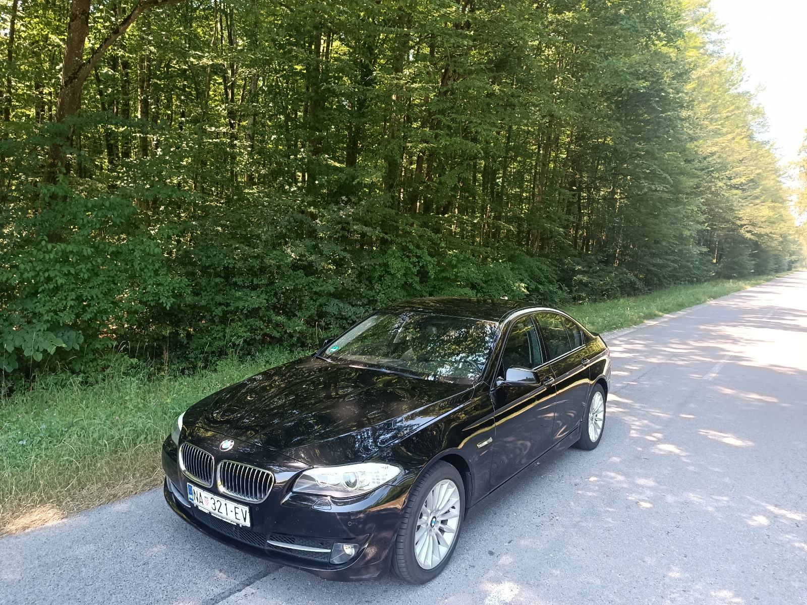 BMW serija 5 525d automatik, fotografija 3
