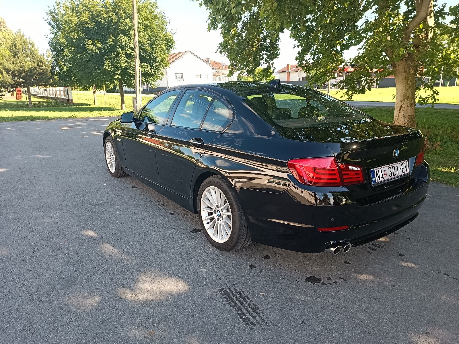 BMW serija 5 525d automatik, fotografija 16