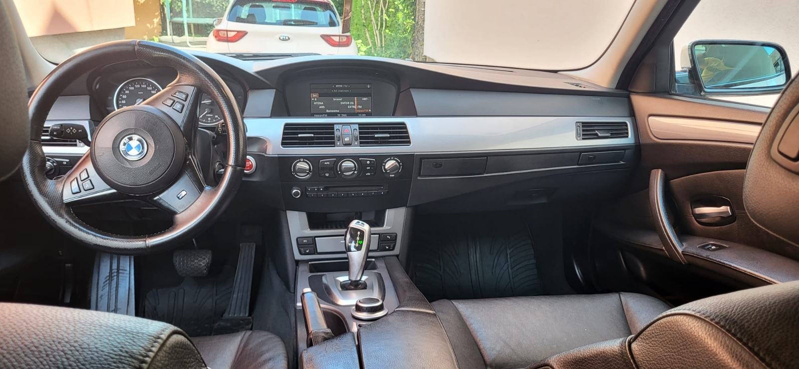 BMW serija 5 525d LCI E60 "M paket" Nije fixno., fotografija 9