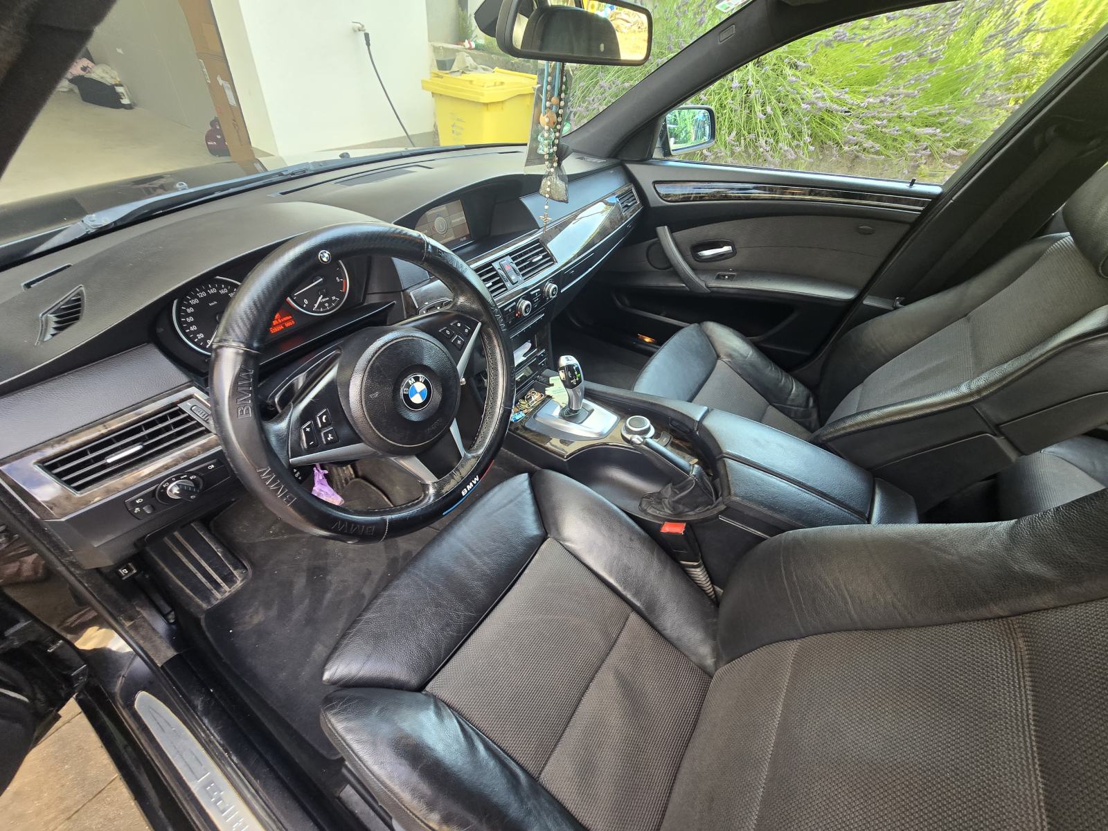 BMW serija 5 525d, fotografija 3