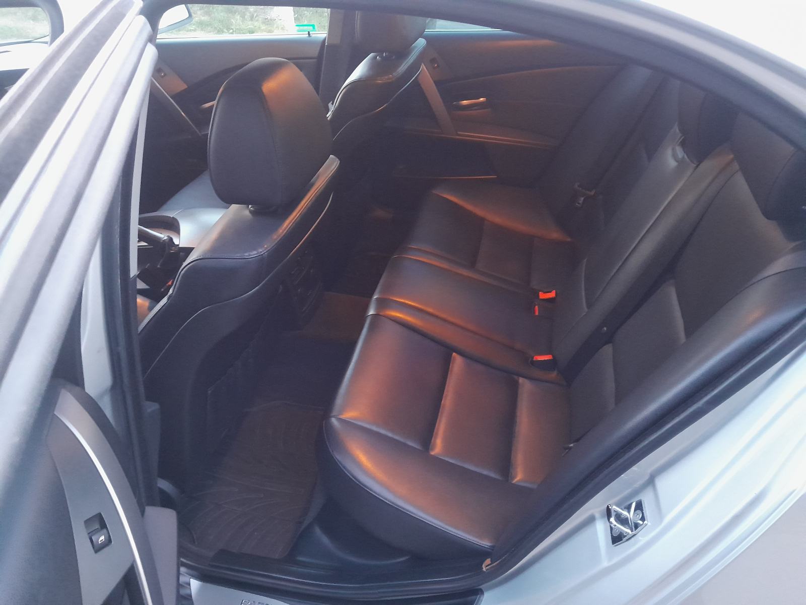 BMW serija 5 525d, fotografija 7