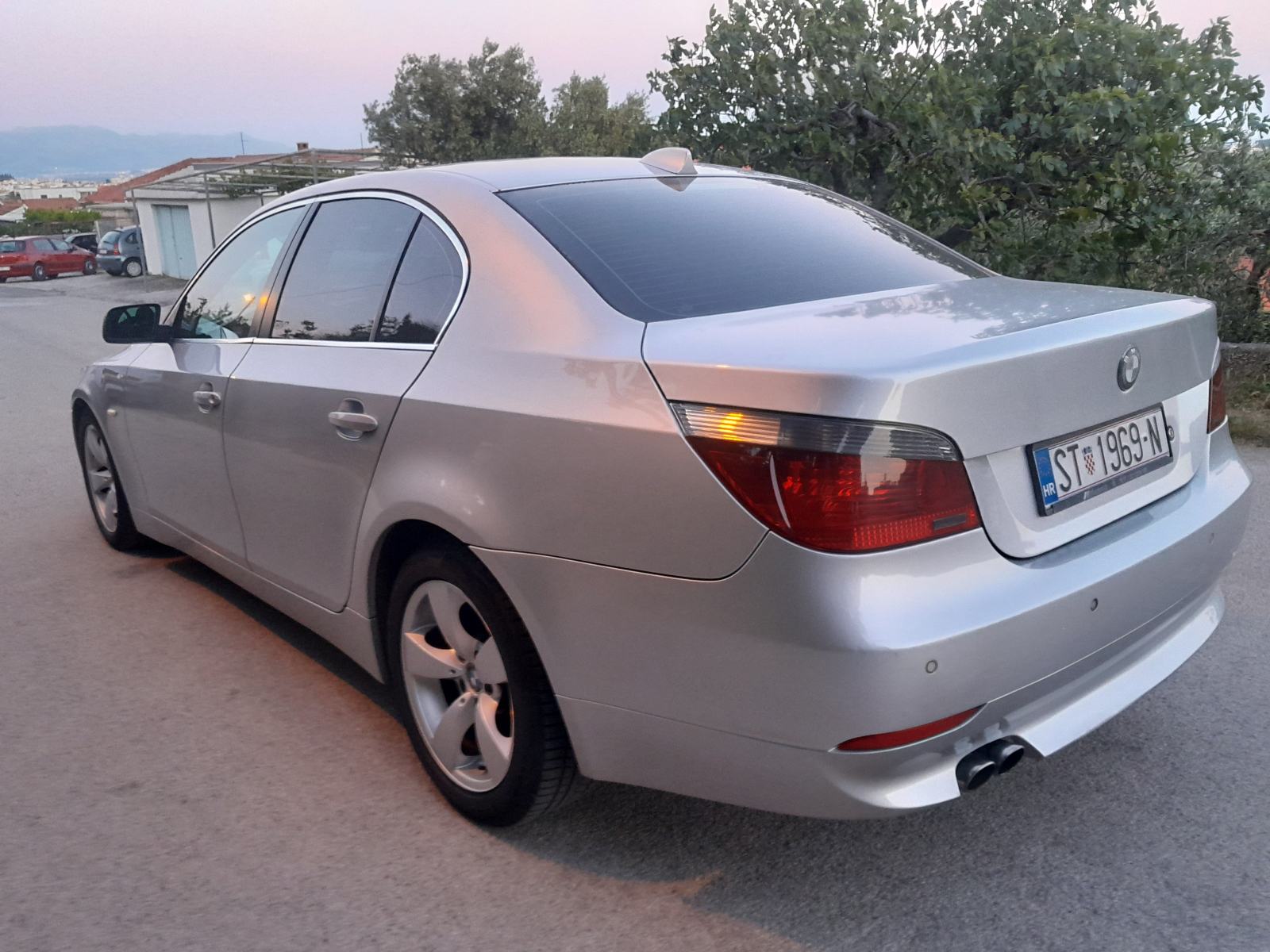 BMW serija 5 525d, fotografija 6