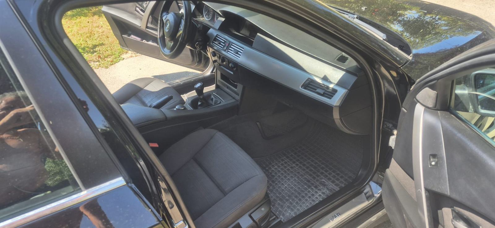 BMW serija 5 525d, fotografija 10