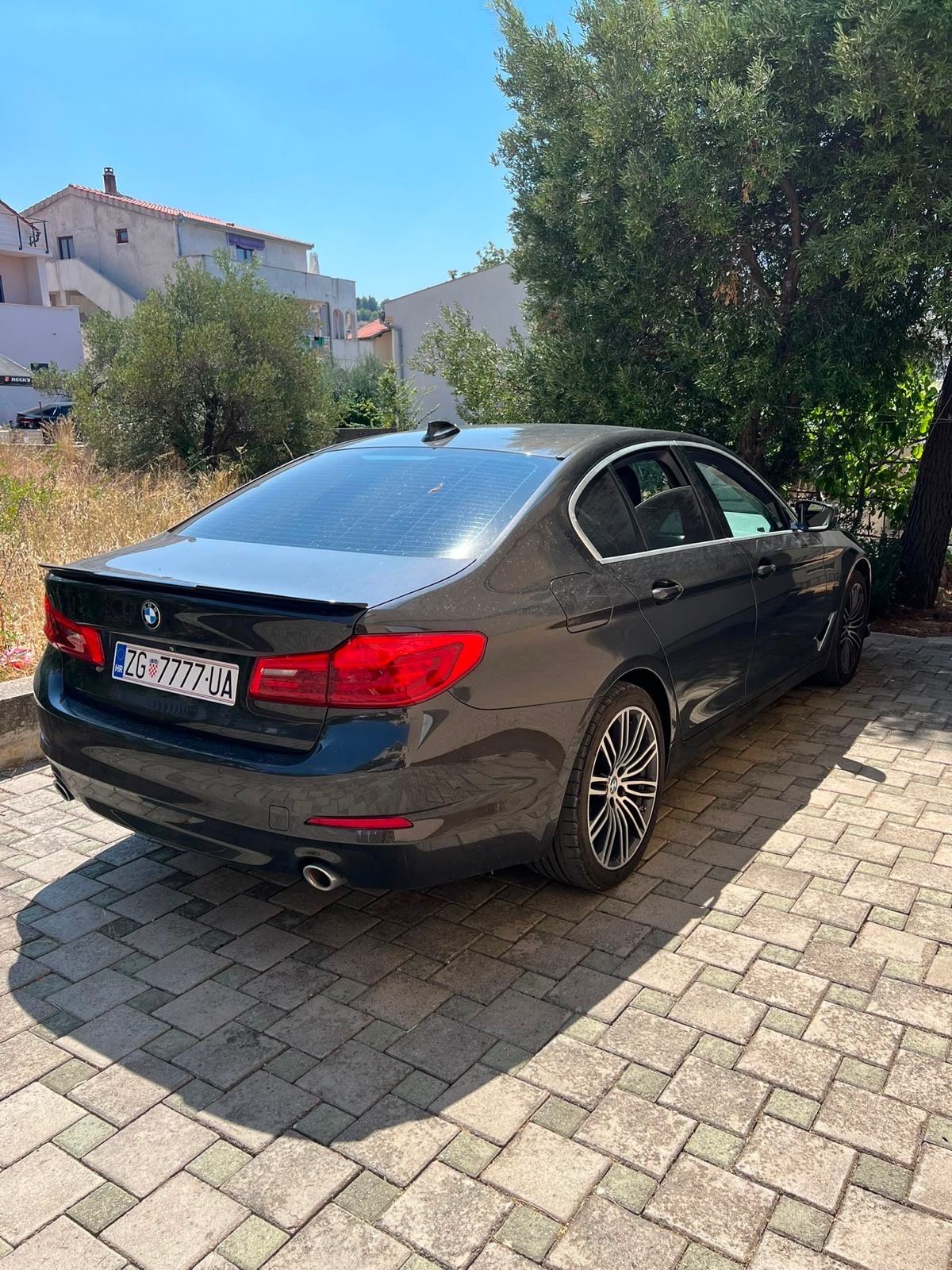 BMW serija 5 525d, fotografija 2