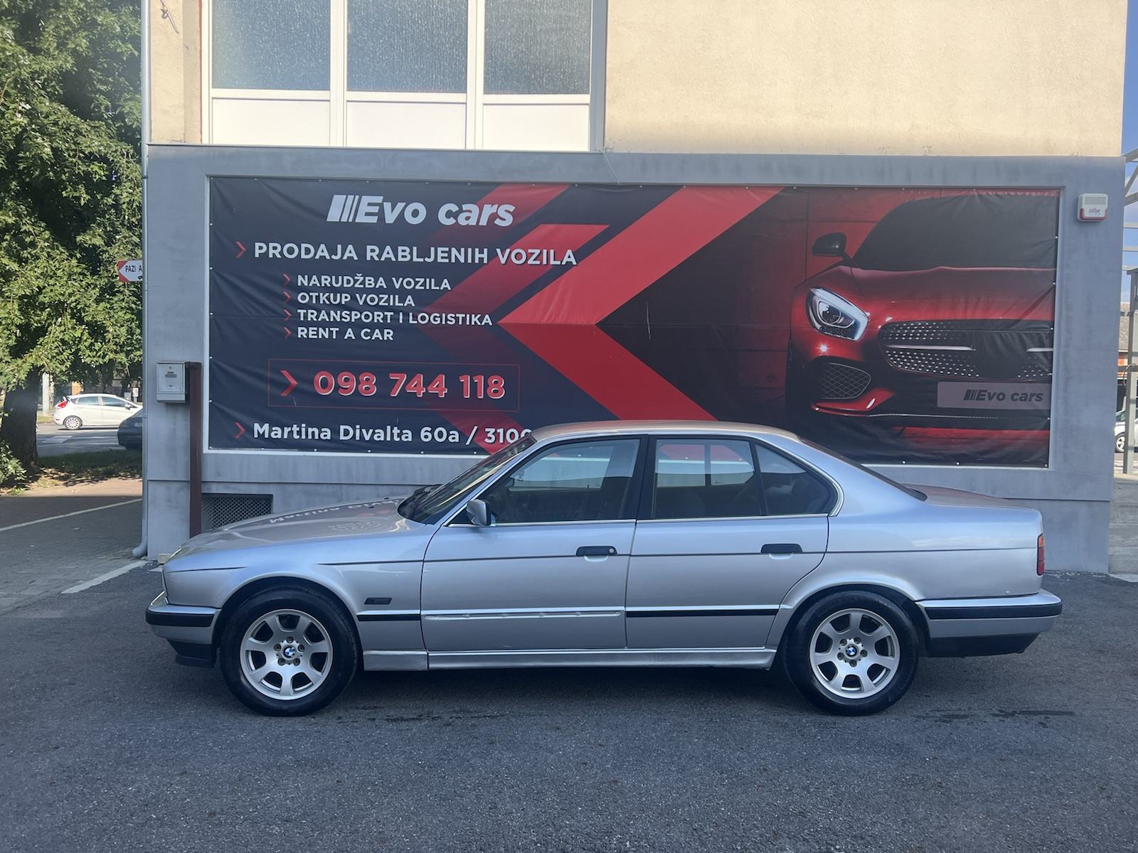 BMW serija 5 525tds***ODLIČNO STANJE-DUGOGODIŠNJI VLASNIK***, fotografija 5