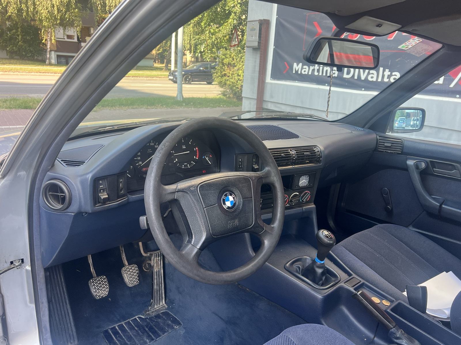 BMW serija 5 525tds***ODLIČNO STANJE-DUGOGODIŠNJI VLASNIK***, fotografija 8