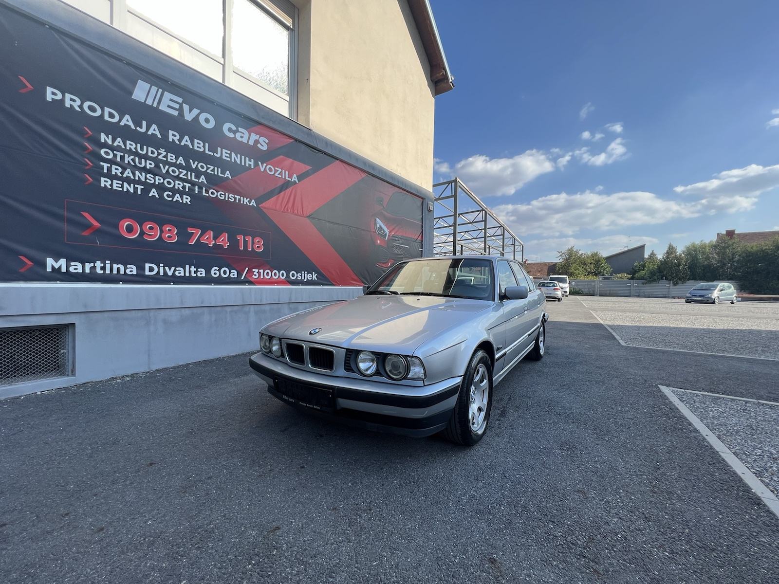 BMW serija 5 525tds***ODLIČNO STANJE-DUGOGODIŠNJI VLASNIK***, fotografija 15