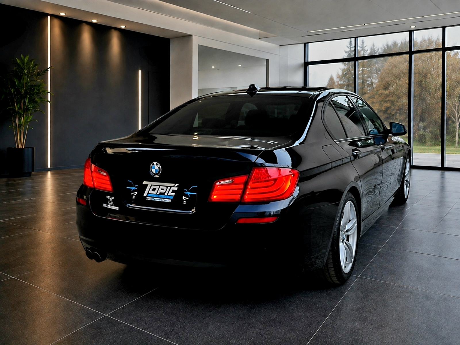 BMW serija 5 525xd ***M-PAKET***AUTOMATIK***VRHUNSKO STANJE***, fotografija 7
