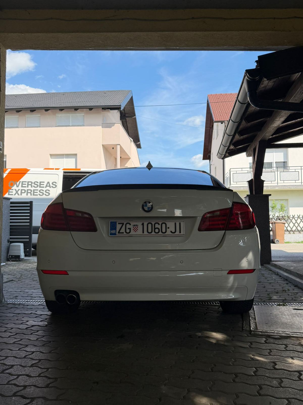 BMW serija 5 525xd, fotografija 7