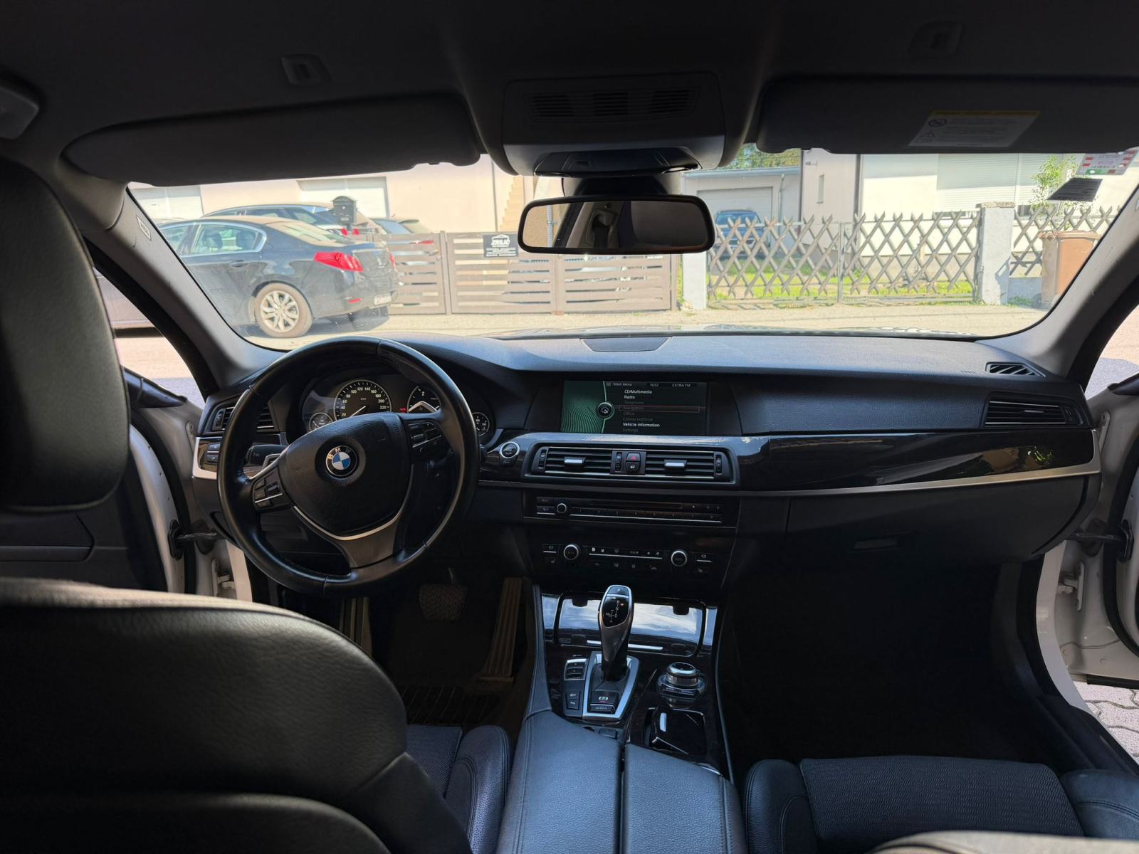 BMW serija 5 525xd, fotografija 9
