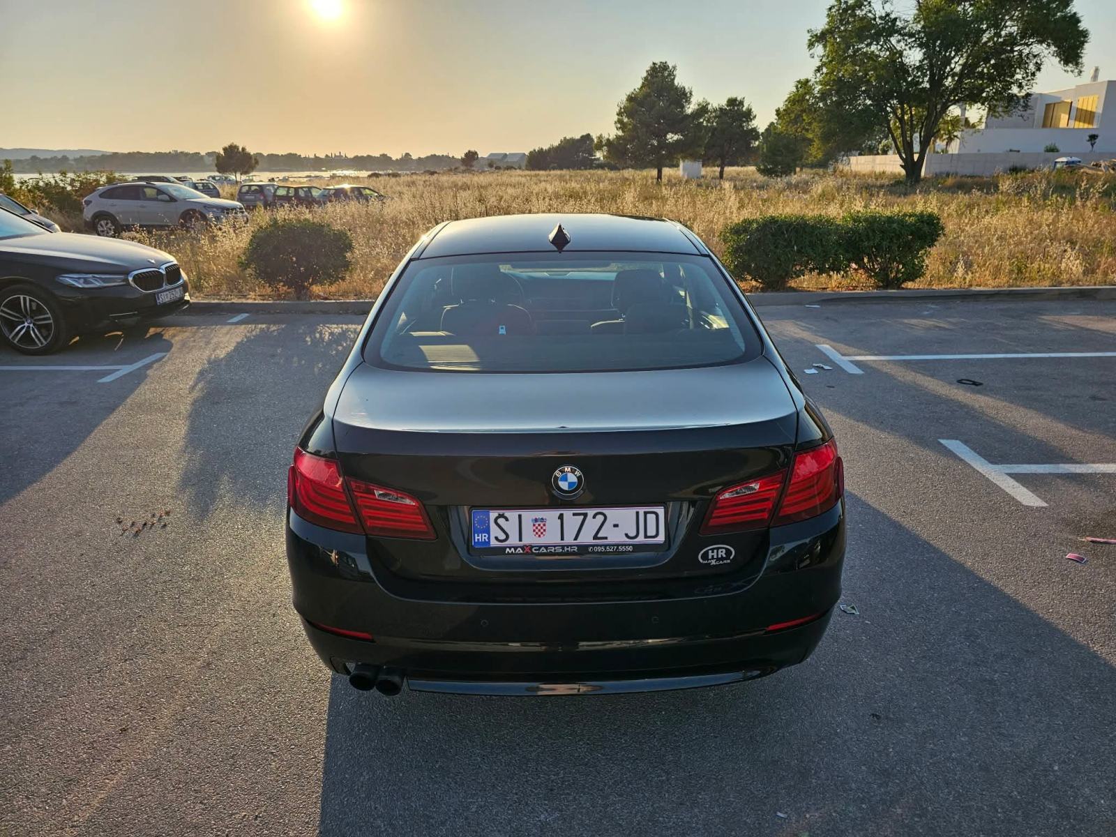 BMW serija 5 528i, fotografija 5