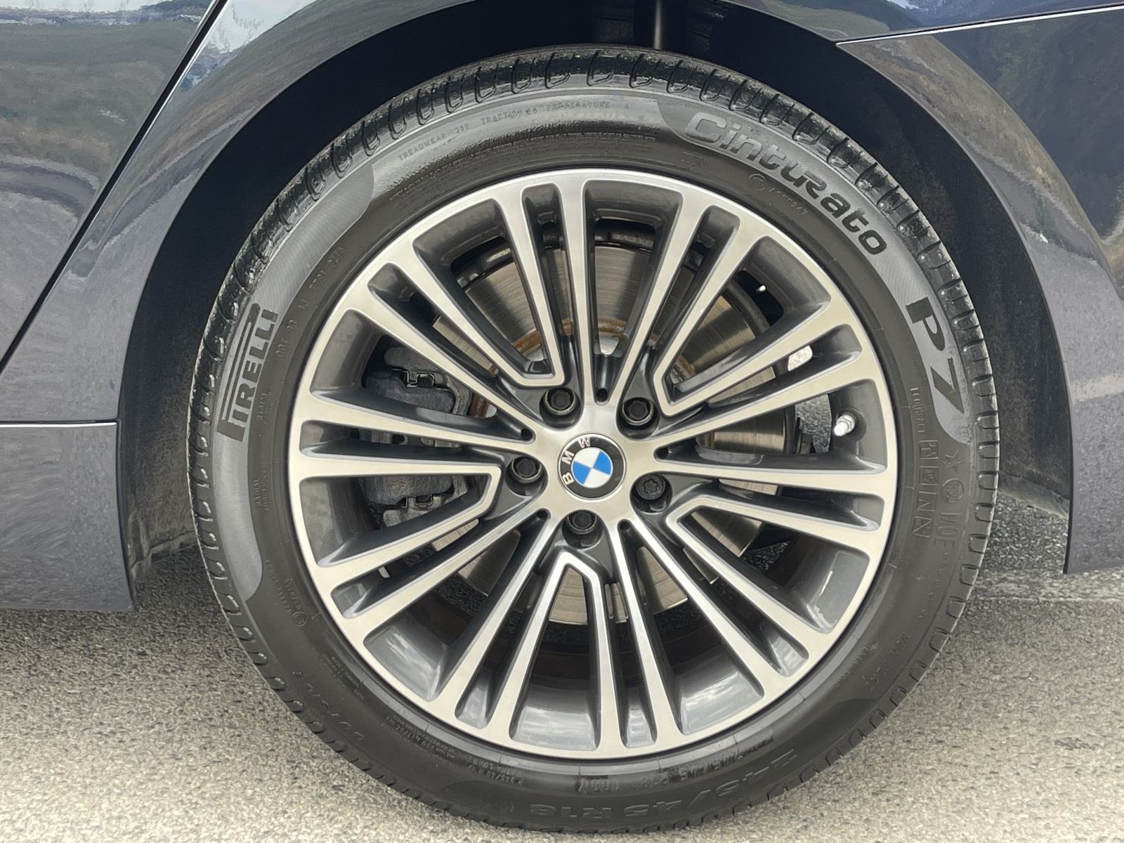 BMW SERIJA 5 530 D X-DRIVE •• KAO NOVI, FULL OPREMA, ŠIBER ••, fotografija 10
