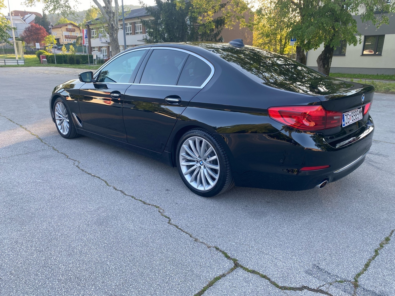 BMW 530 xdrive g30, Luxury full, mogućnost na leasing reg. 6/2027, fotografija 10
