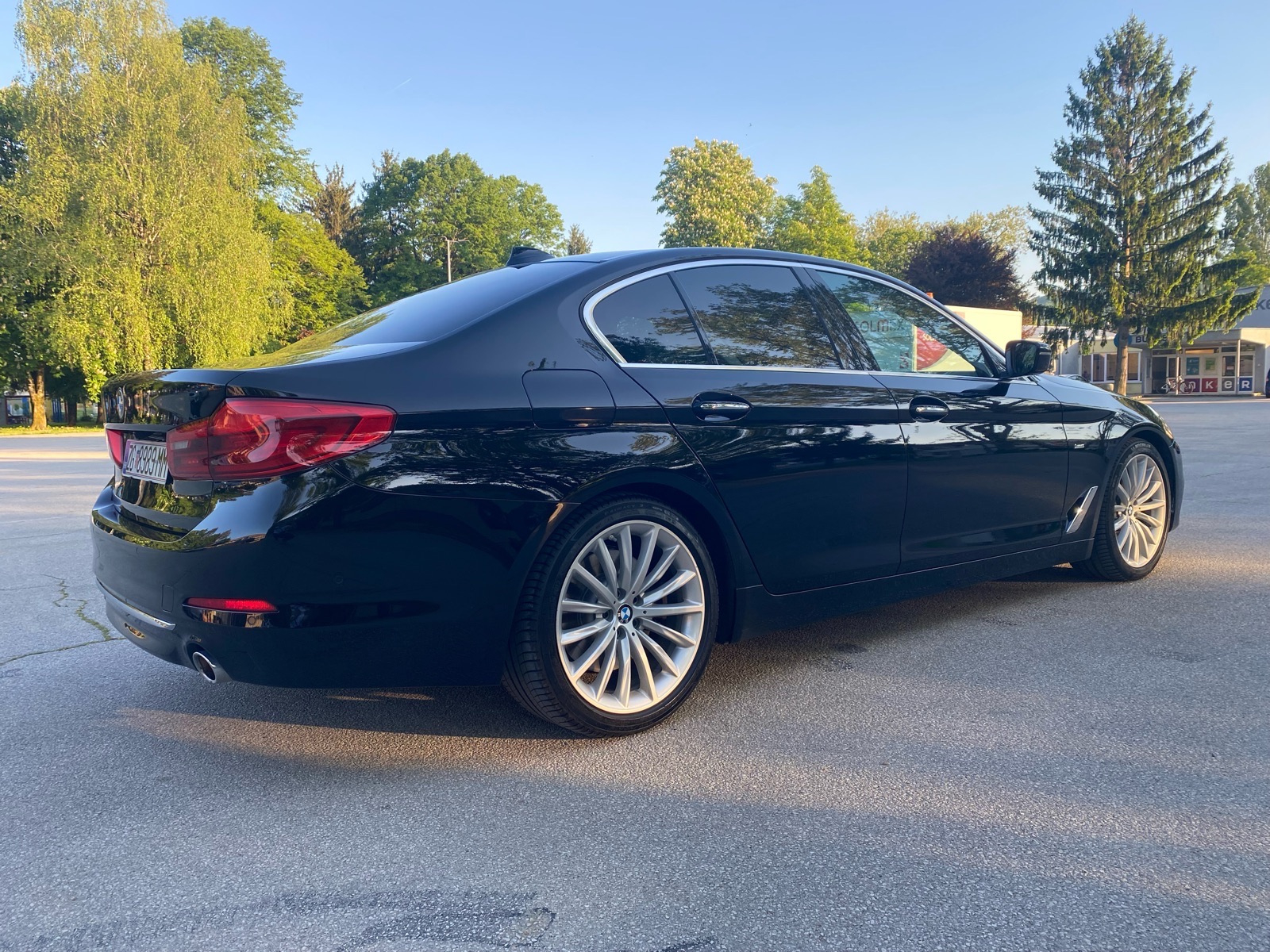 BMW 530 xdrive g30, Luxury full, mogućnost na leasing reg. 6/2027, fotografija 11