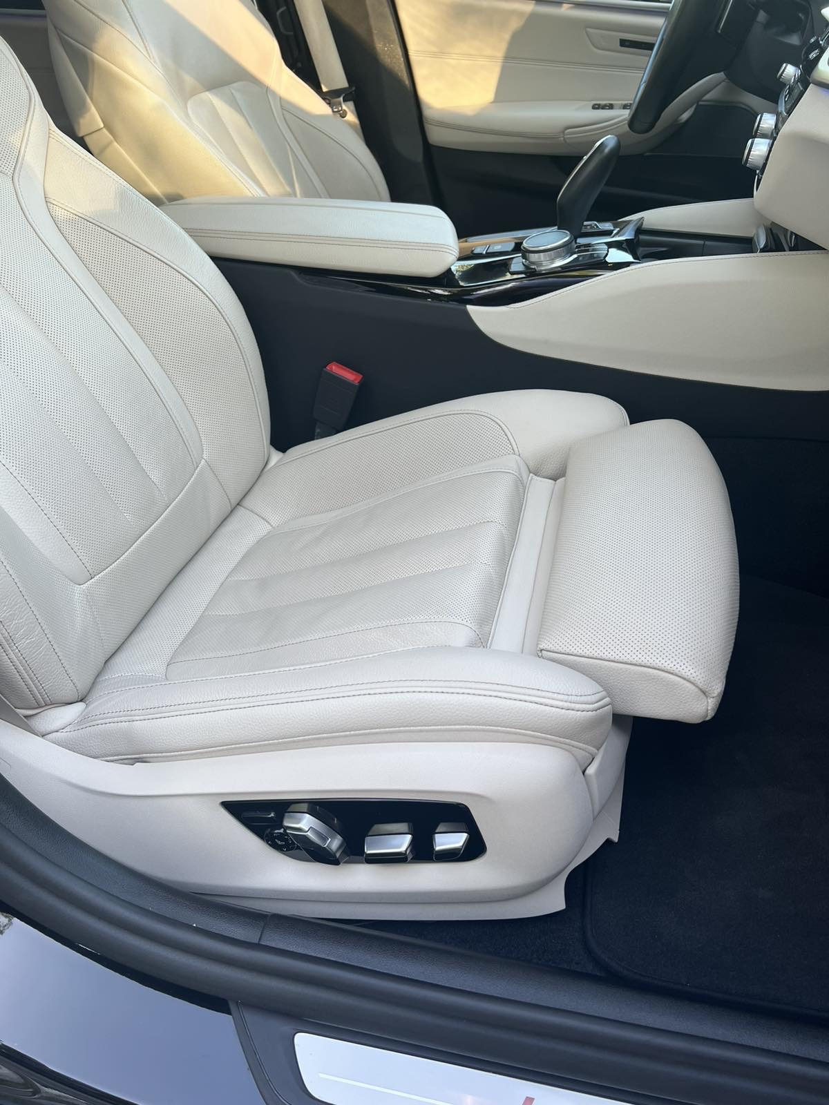 BMW 530 xdrive g30, Luxury full, mogućnost na leasing reg. 6/2027, fotografija 13