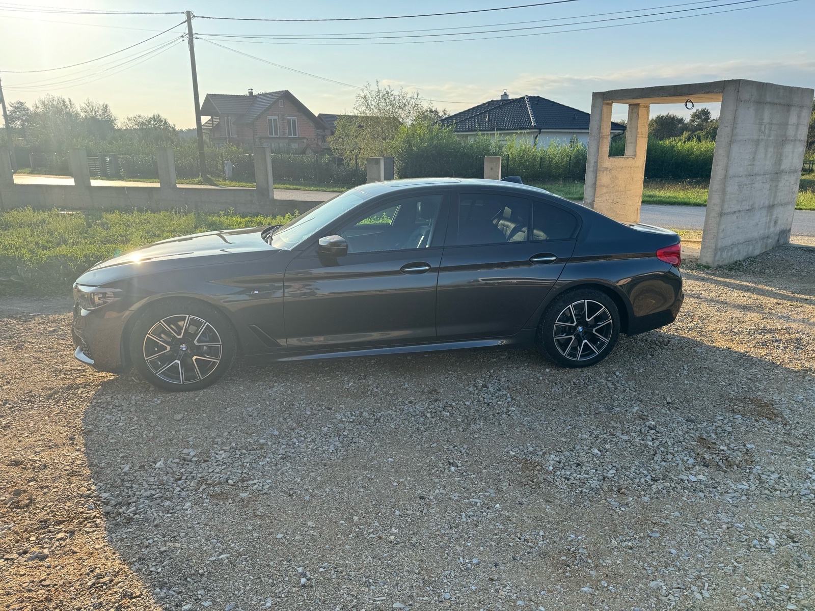 BMW 530XD M-paket, pogled izvana - slika 2