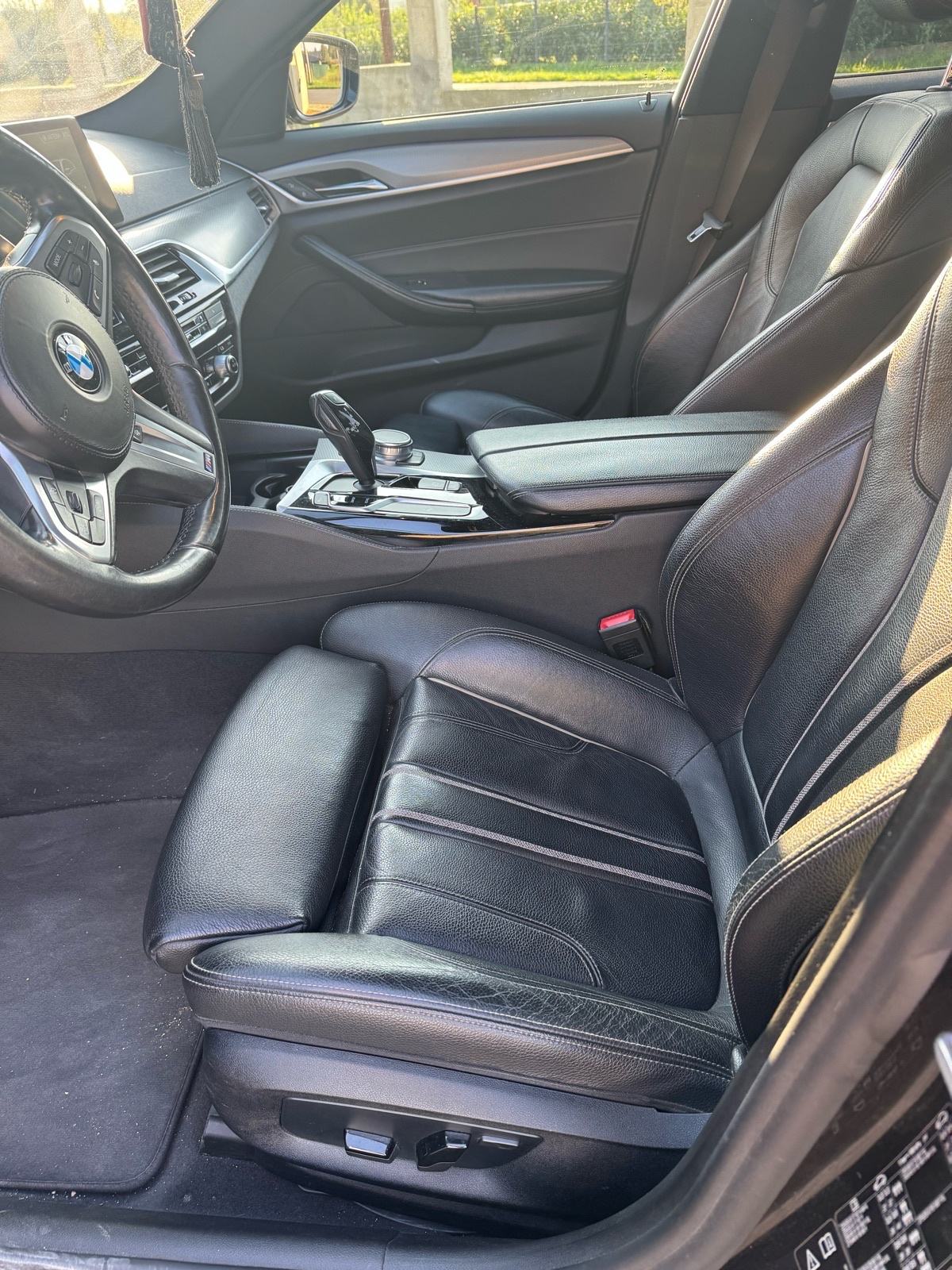 BMW 530XD M-paket, fotografija 12