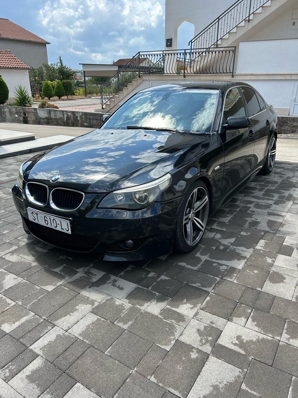 BMW serija 5 530d automatik, pogled izvana - slika 1