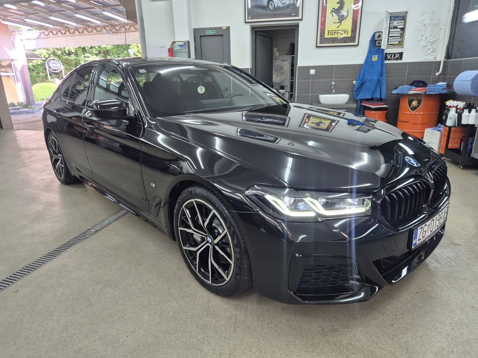 BMW serija 5 530d automatik M paket ful oprema limitirana serija, pogled izvana - slika 1