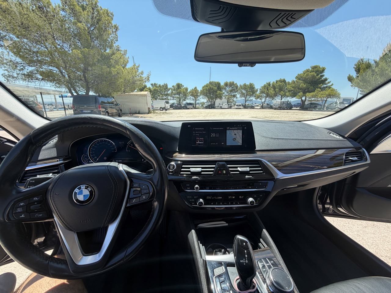BMW serija 5 530d xdrive automatik, fotografija 11