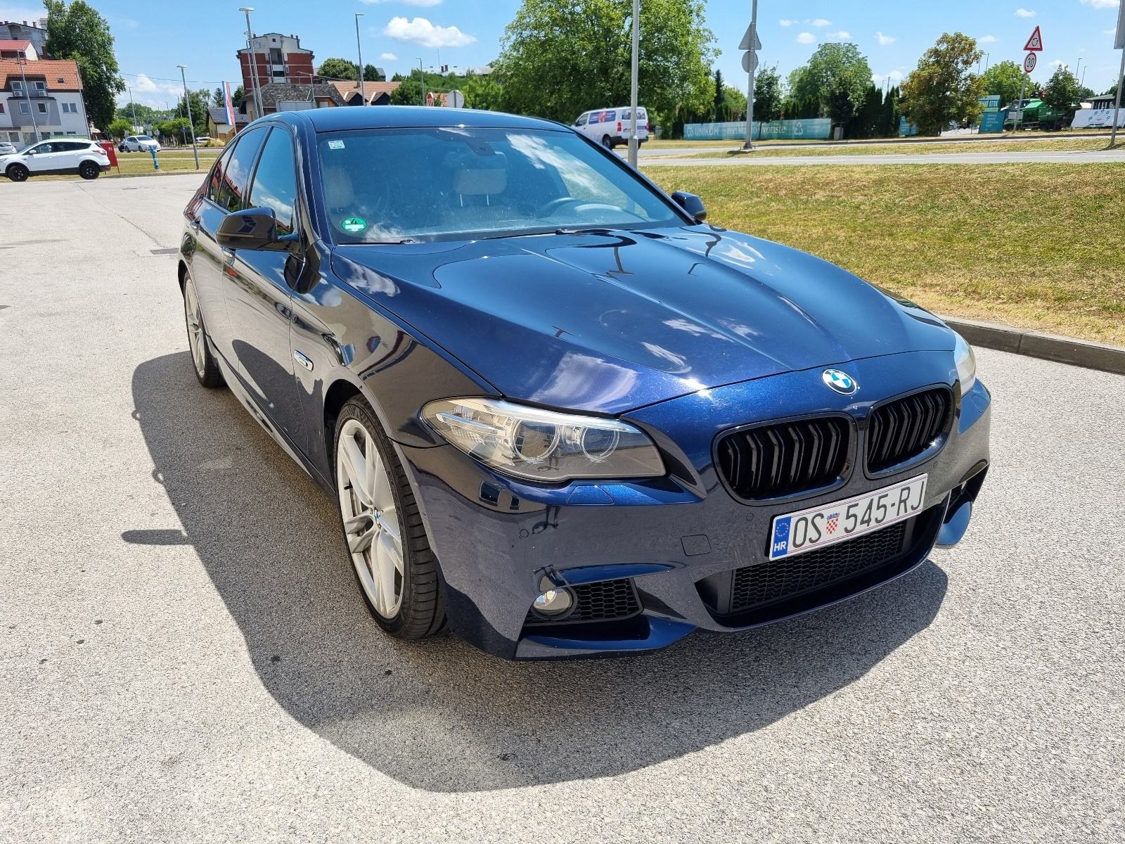 BMW serija 5 530d LCI automatik F1 Individual M paket 20Coli Reg 09/27, pogled izvana - slika 1