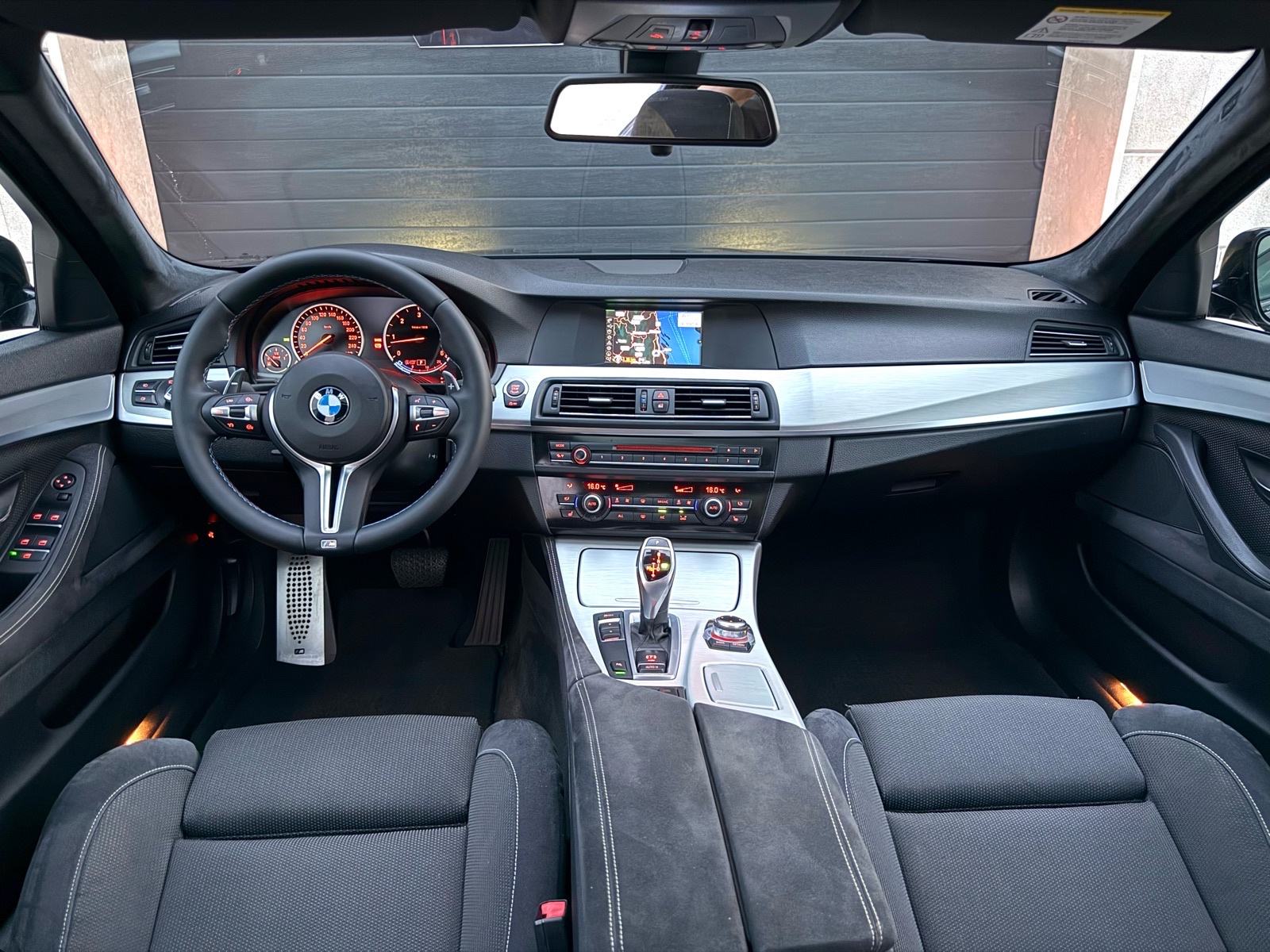 BMW serija 5 530D - M Sport - Aut. - Xenon Led - Navi- PDC, fotografija 15